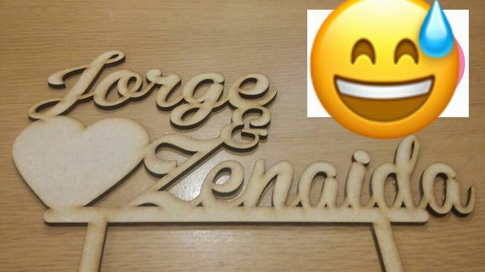 Dilema cake topper - 2