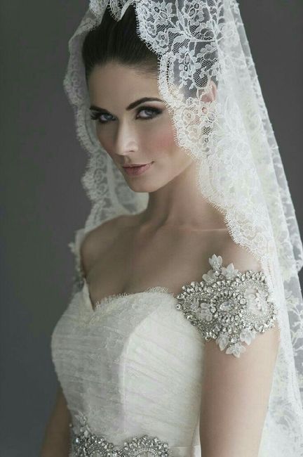 Peinados altos con mantilla?? - 2
