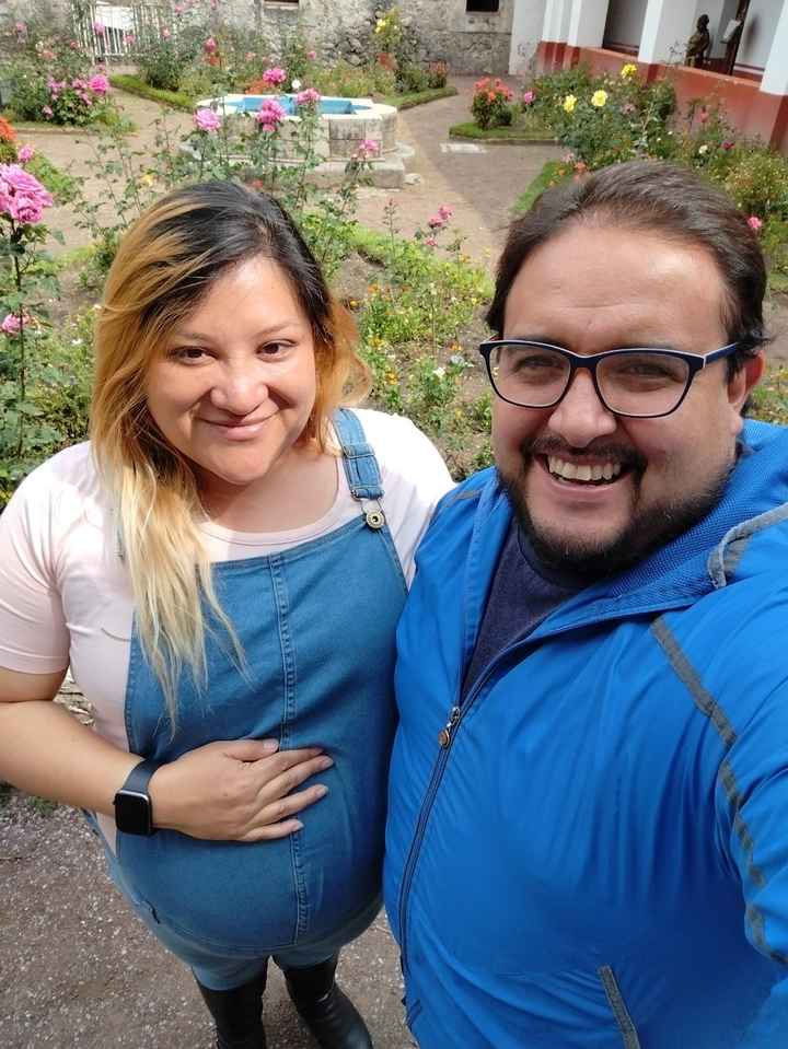 1 ¿Tendrán grupo musical o DJ? 🎶 - 1