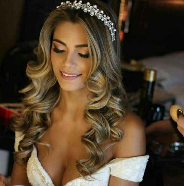  Peinados con tiaras 👰👑 - 2