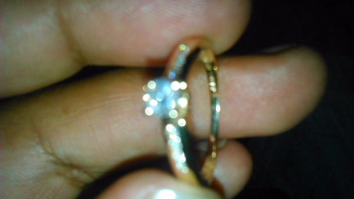 La entrega del anillo de compromiso