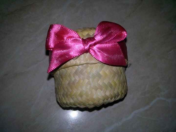 Mini canasto de palma cerrado