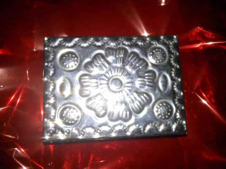 Cajita de hoja de lata cerrada