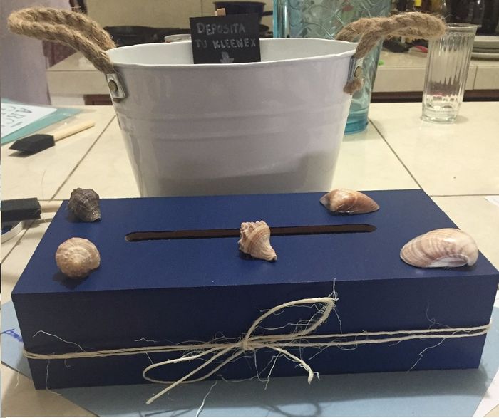 Porta kleenex y papelera