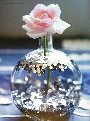 Simple pero lindo!! También se le puede cambiar lo del centro y la flor