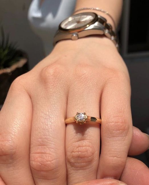 ¿Verdad que el anillo de compromiso si es lo mejor del mundo? 1