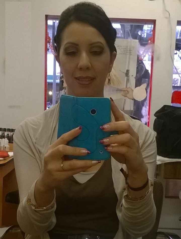 Peinado y maquillaje