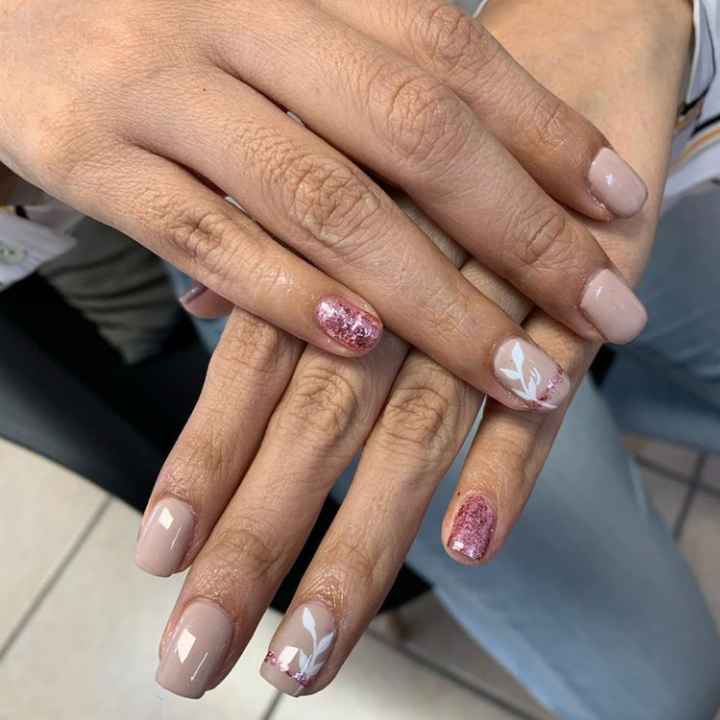 Uñas para el día b - 1