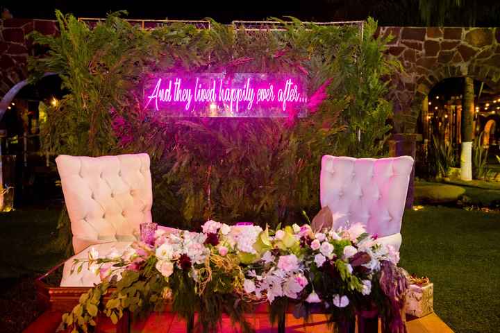 Mesa principal/sweetheart table/headtable en tonos rosas 💕🍓💓 - 1