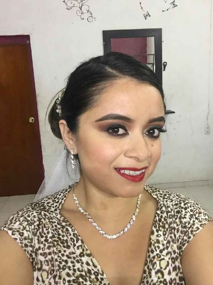  Prueba de maquillaje y peinado - 3