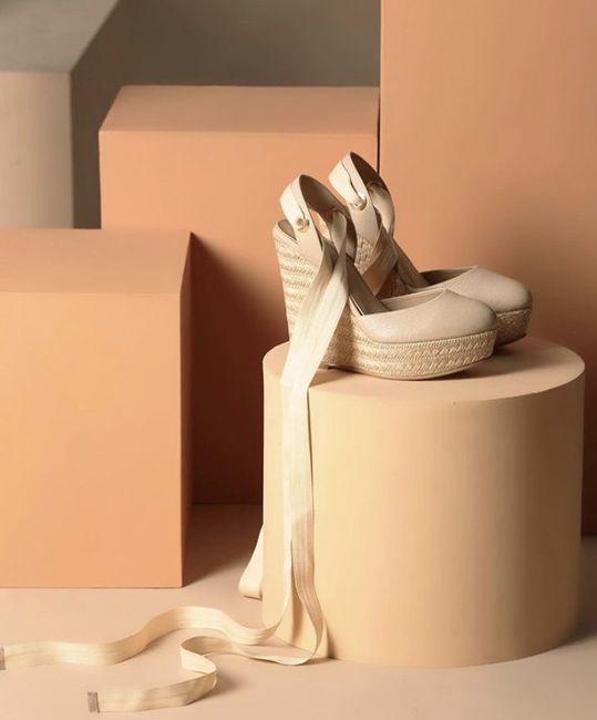 Qué tal estos zapatos? 3