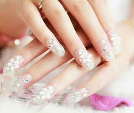 Uñas, uñas y mas uñas - 25
