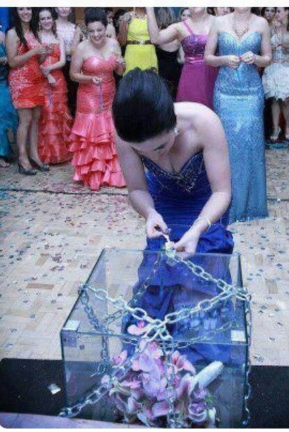 ¿Vas a lanzar el ramo de novia en la fiesta? - 1