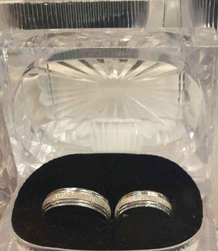 Mis argollas de matrimonio - 1