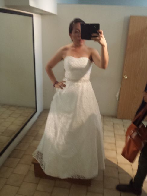 Chicas compartan su vestido de novia - 1