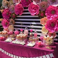 Así será la mesa de postres (no tantas flores)