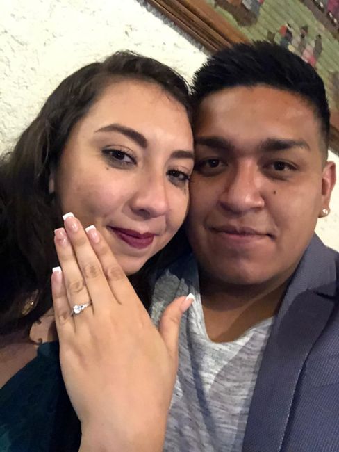 📷Publica la primera foto que se tomaron comprometidos - 1