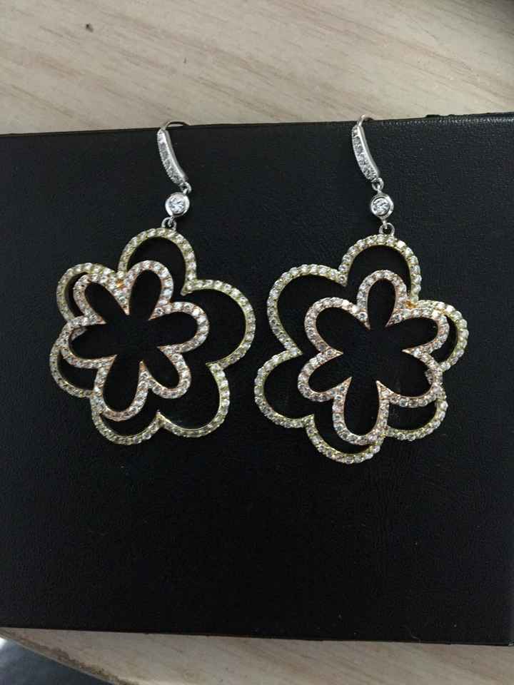 Mis aretes (un obsequio de mi papá) - 4