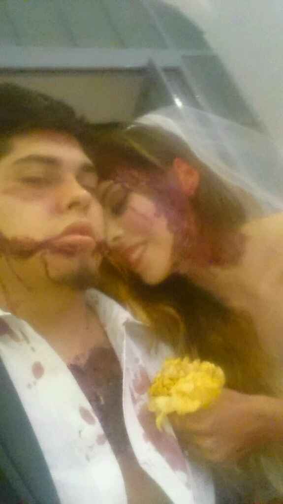 Noche de brujas: novios zombis - 5