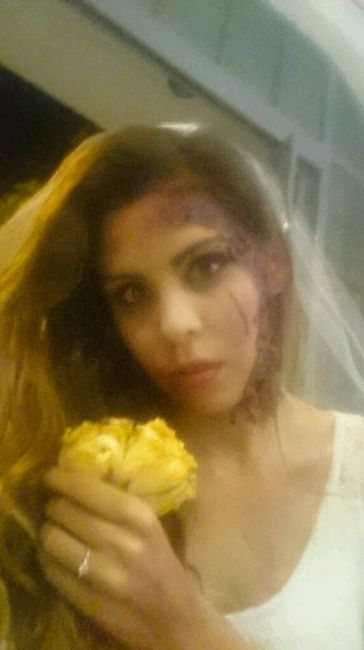 Noche de brujas: novios zombis - 3