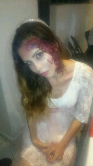 Noche de brujas: novios zombis - 6