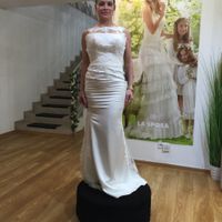 probandome los vestidos... 