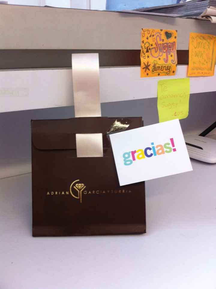 Hermoso detalle.. Mi gargantilla :3 - 1