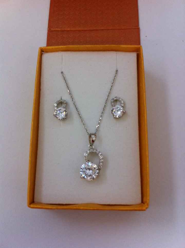 Hermoso detalle.. Mi gargantilla :3 - 2