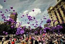 Globos al salir de la iglesia