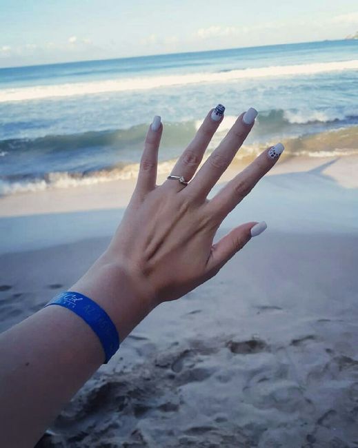 Hubiera elegido otro anillo de compromiso: ¿V o F? 9