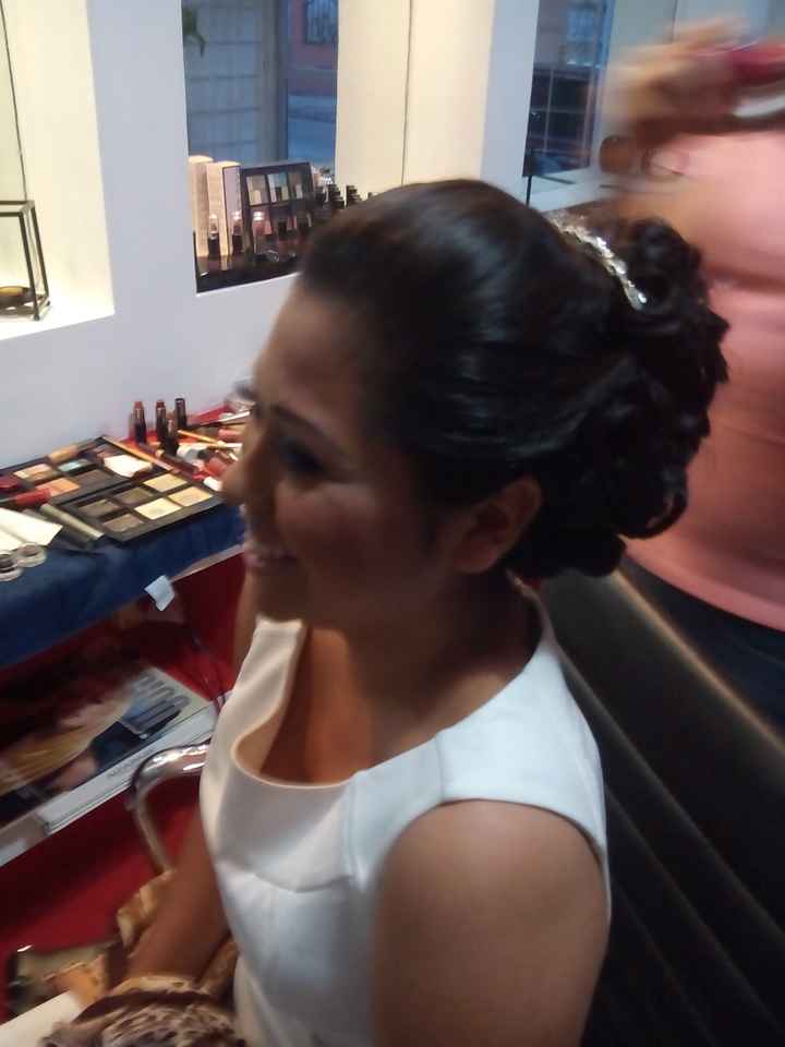 Mi prueba de maquillaje  y peinado. - 2
