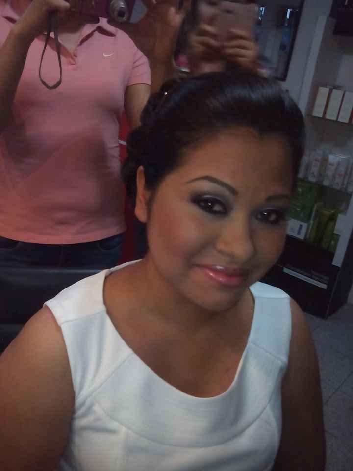 Mi prueba de maquillaje  y peinado. - 4
