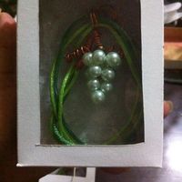 collar de uvas
