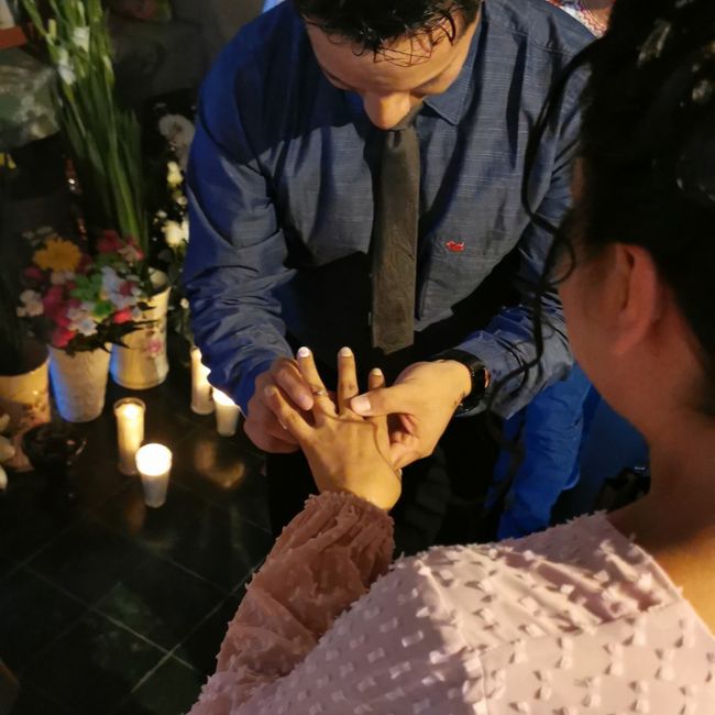 ¿Cuántos 💍... si te pide la mano en un lugar público? 5