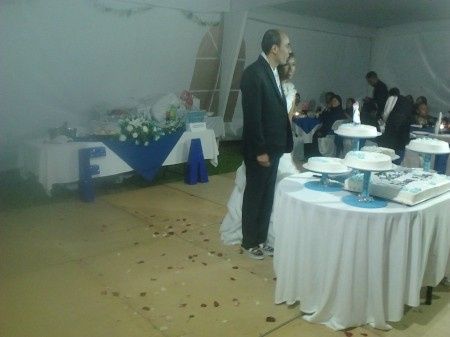 El pastel y las iniciales