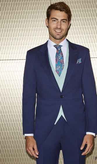 De este color no precisamente ese corte