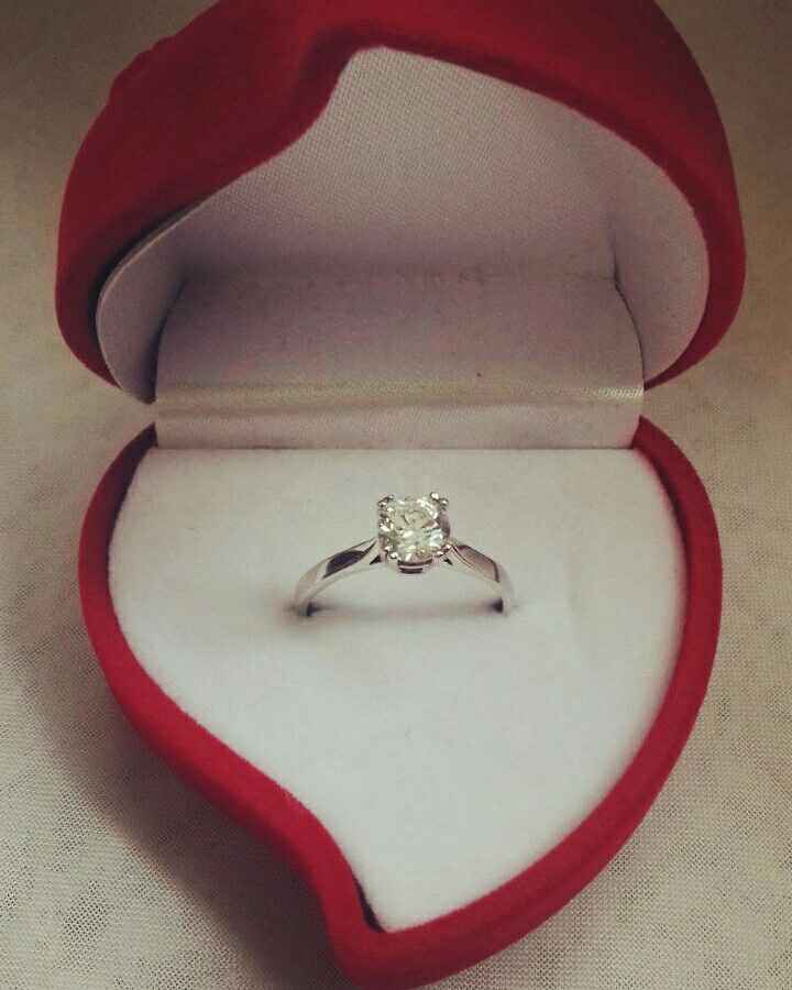 ¿cómo es su anillo de compromiso? - 1