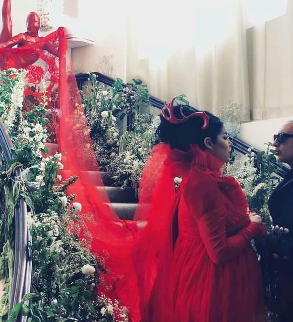 ❤kat Von d la novia  de rojo❤ - 11