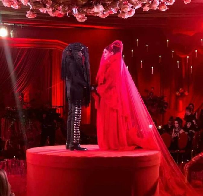 ❤kat Von d la novia  de rojo❤ - 14
