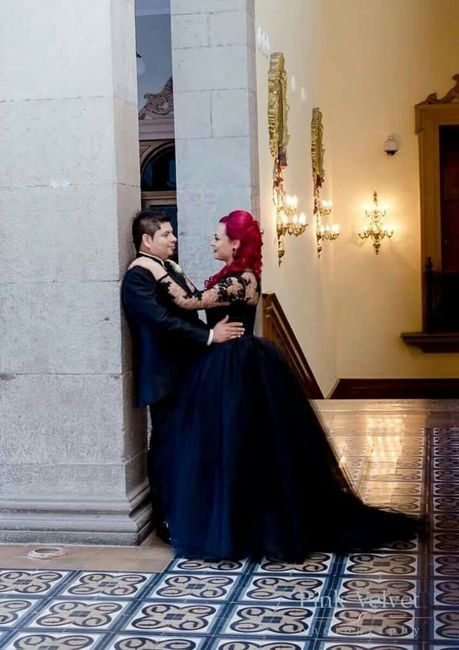 Hola chicas busco diseñador que me haga vestido negro - 2