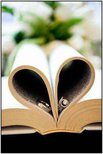 Fotos  de tu anillo  en libros 💗 💍📖 - 2