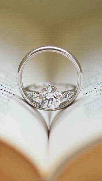 Fotos  de tu anillo  en libros 💗 💍📖 - 6