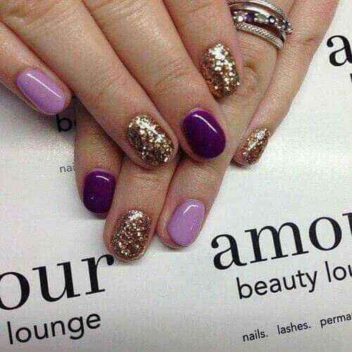 Uñas en morado💜 - 23
