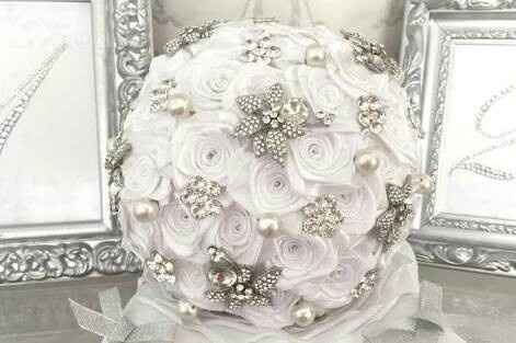 Broches en el ramo????? - 2