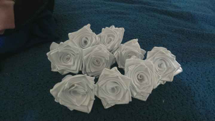 ¡Mi ramo diy: Flores de tela y broches terminado! - 2