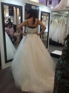 Me encanto la parte de atrás de este vestido