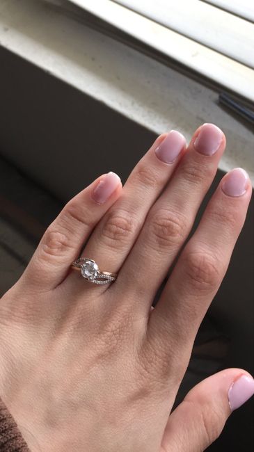 Anillo de compromiso. - 1