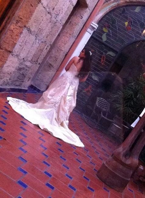 Chicas compartan su vestido de novia - 1
