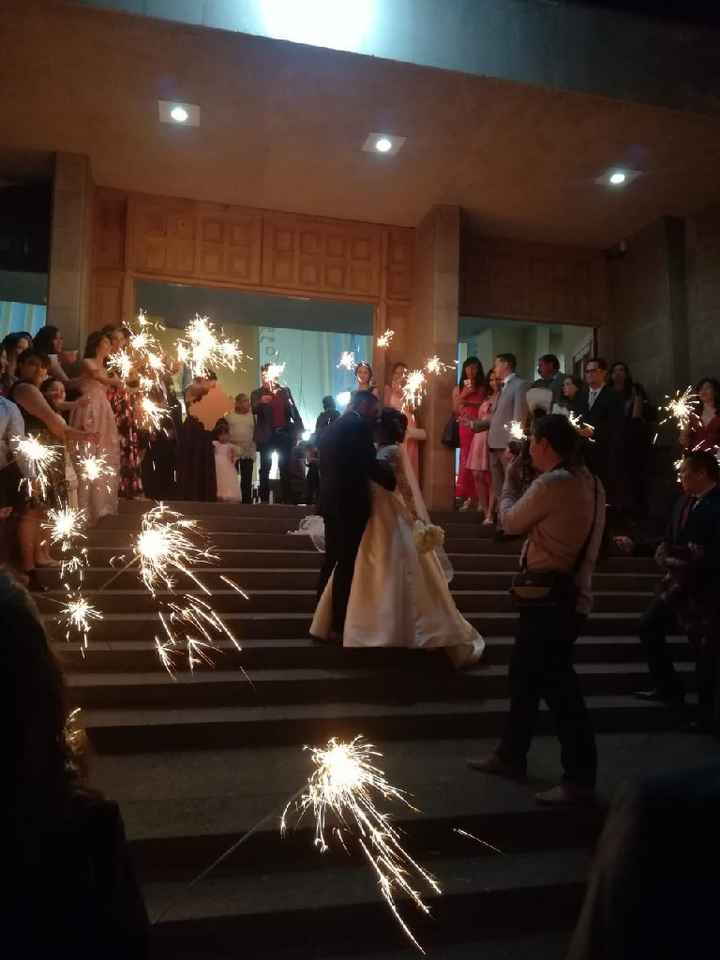¡luces de bengala en la boda! ✨ - 2