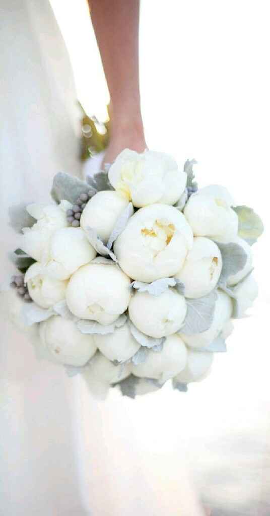 "combinaciones de colores en blanco y plateado - 7